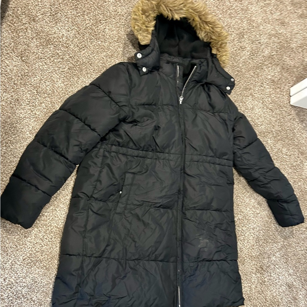 Old Navy Maternity Black Puffer Jacket with Faux Fur Trim